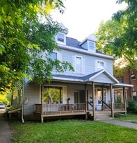 67 W Broadway St, Unit C in Winona, MN - Building Photo