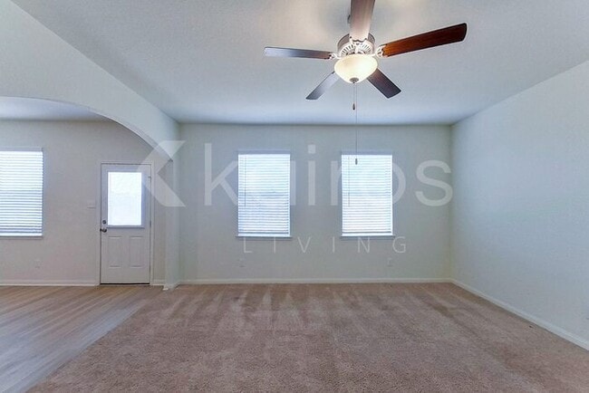5523 Littoral Rd in Mont Belvieu, TX - Building Photo - Building Photo