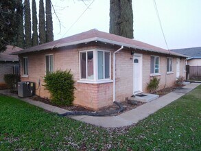 2005 Stretch Rd in Merced, CA - Building Photo - Building Photo