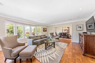 2255 Beach St in San Francisco, CA - Building Photo