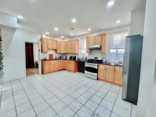 16 Copenger St, Unit 12