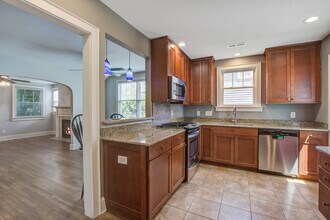 8 Piedmont Ave in Charleston, SC - Building Photo - Building Photo