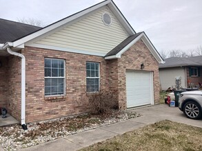 799 Tamarack Ct, Unit B in Lebanon, OH - Building Photo - Building Photo
