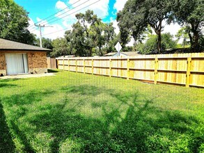 1546 Ramada Dr in Houston, TX - Building Photo - Building Photo