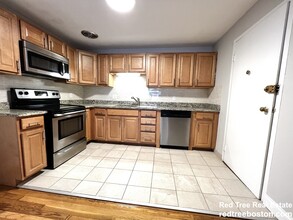 62 Parkman St in Brookline, MA - Building Photo - Building Photo