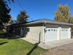 384 E Hwy 81 in Burley, ID - Building Photo - Building Photo