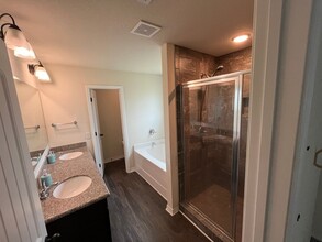 4395 Thistle Pine Ct in Milton, FL - Foto de edificio - Building Photo