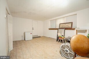 3809 Ventnor Ave in Atlantic City, NJ - Building Photo