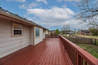 517 Minneha Ave in Andover, KS - Building Photo - Building Photo