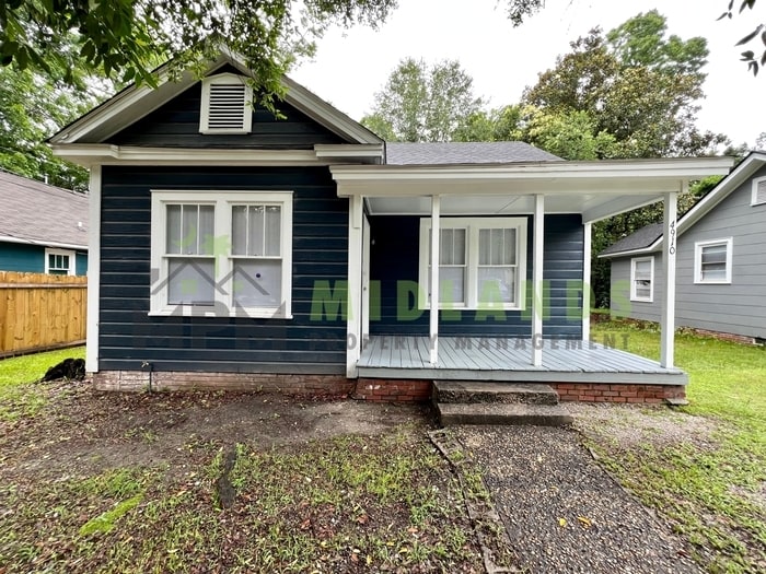 4910 James St in Columbia, SC - Building Photo