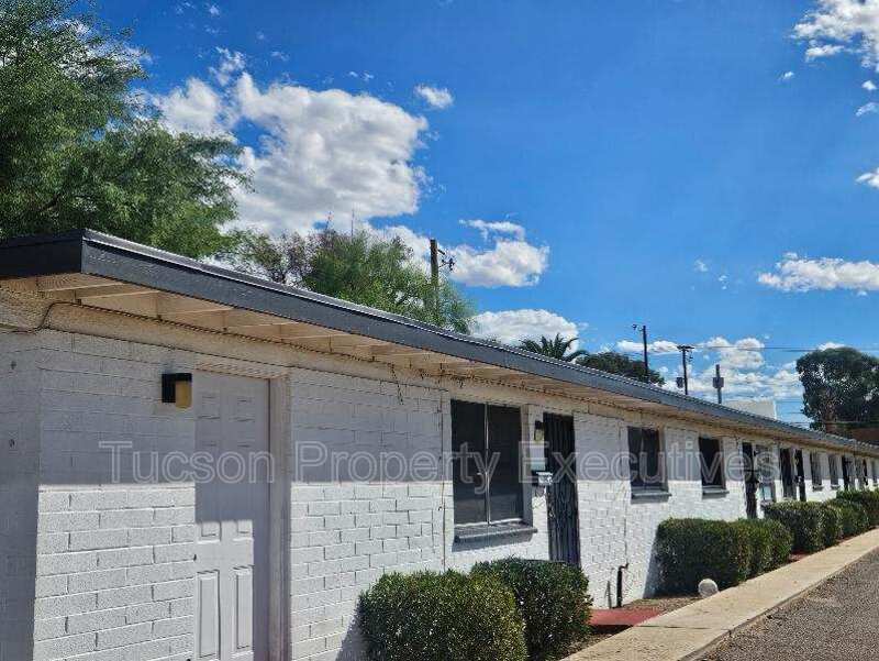 4225 E Lee St in Tucson, AZ - Building Photo