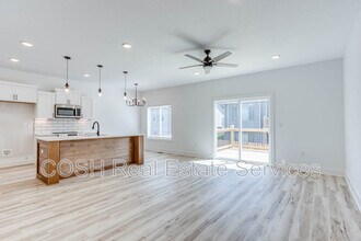 8429 W 37th Ct N in Wichita, KS - Building Photo - Building Photo