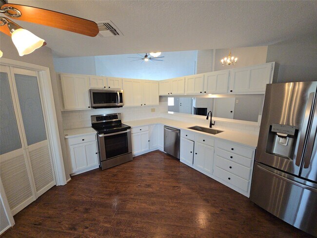 19415 Southaven Dr in Houston, TX - Building Photo - Building Photo