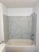 314 E Main St, Unit 2 in Fall River, MA - Building Photo - Building Photo
