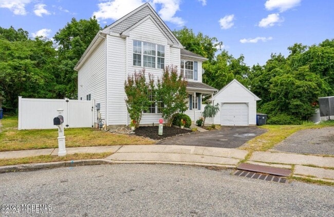 146 Hamlet Ct in Toms River, NJ - Building Photo - Building Photo
