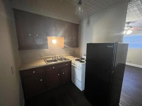 1509 E North St in Victoria, TX - Building Photo - Building Photo