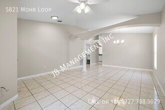 5821 Mohr Loop in Tampa, FL - Building Photo - Building Photo