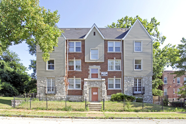 Cates Park Apartments in St. Louis, MO - Building Photo - Building Photo