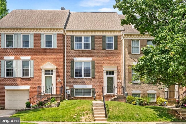 property at 22 Tenby Ct