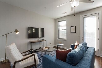 1016 18th Ave S in Nashville, TN - Building Photo - Building Photo