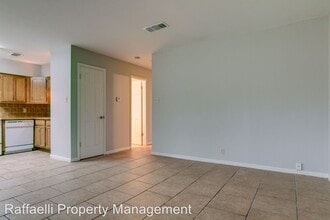 2401 Brookridge Dr in Texarkana, AR - Building Photo - Building Photo