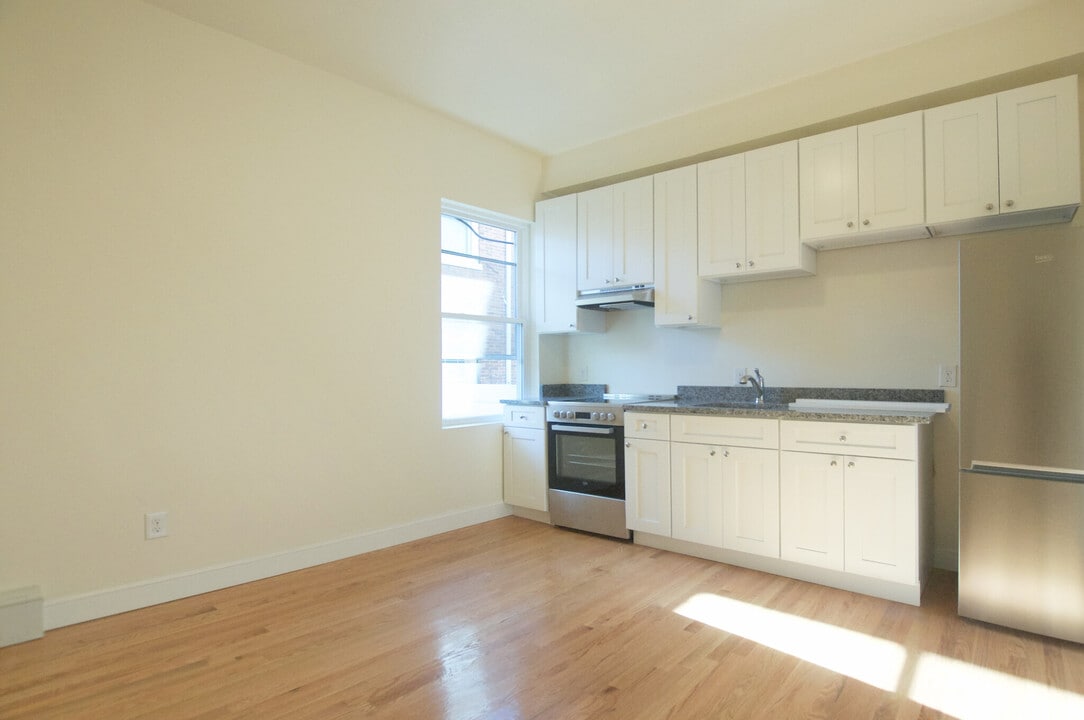 507 E Broadway, Unit 3 in Boston, MA - Building Photo