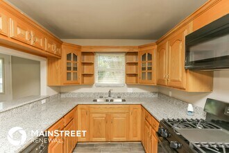 717 Ponderosa Dr in Hurst, TX - Building Photo - Building Photo