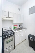 215 B E 95th St, Unit SI ID1032068P in New York, NY - Foto de edificio - Building Photo