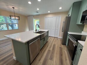 1001 Tennessee Ave in Fort Pierce, FL - Building Photo - Building Photo