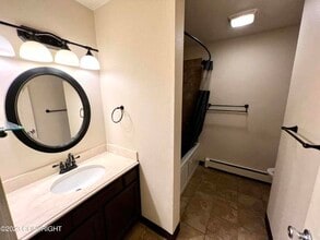 7710 Evander Dr in Anchorage, AK - Building Photo - Building Photo