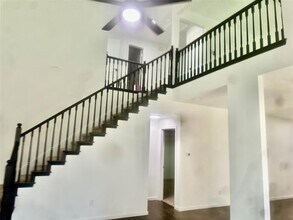 1305 Berkeley Ct in Plano, TX - Foto de edificio - Building Photo