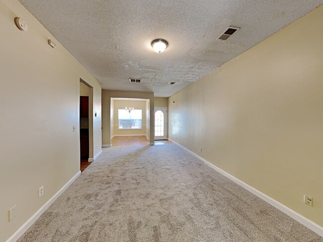 360 Dressage Ct in Riverdale, GA - Foto de edificio - Building Photo