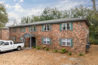 1523 Gardenia Rd in Charleston, SC - Building Photo - Building Photo