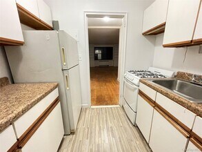 17 Rockledge Rd in Hartsdale, NY - Building Photo - Building Photo