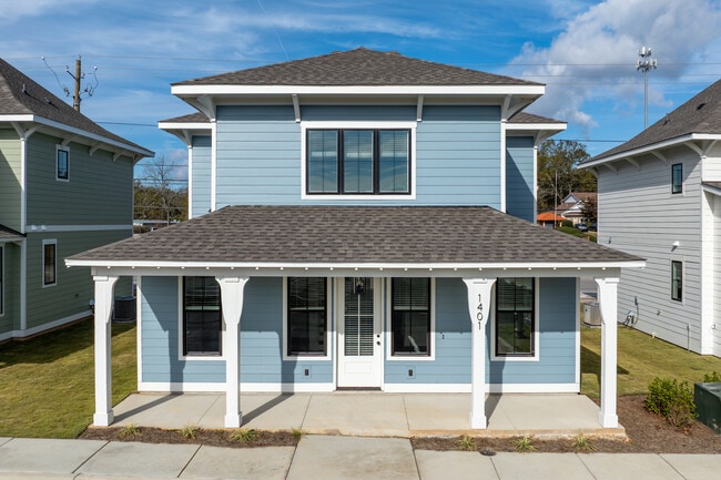 Coach's Corner in Auburn, AL - Building Photo - Building Photo