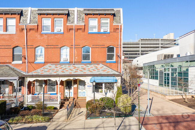 4019 Locust St in Philadelphia, PA - Building Photo - Building Photo