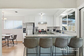 802 Buckingham Pl in Austin, TX - Building Photo - Building Photo