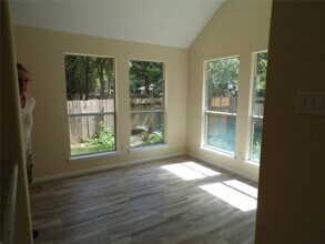 22 Quince Tree Pl in Conroe, TX - Foto de edificio - Building Photo