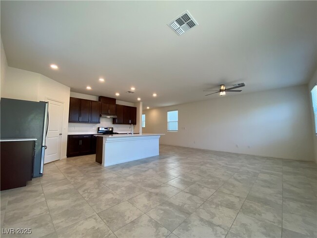 property at 5746 Prima St