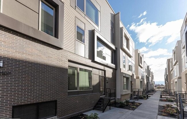 property at 2108 Kensington Walk