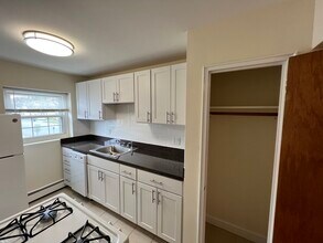 333 Massachusetts Ave in Arlington, MA - Foto de edificio - Building Photo