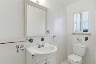 210 N Delaware St in San Mateo, CA - Building Photo - Building Photo