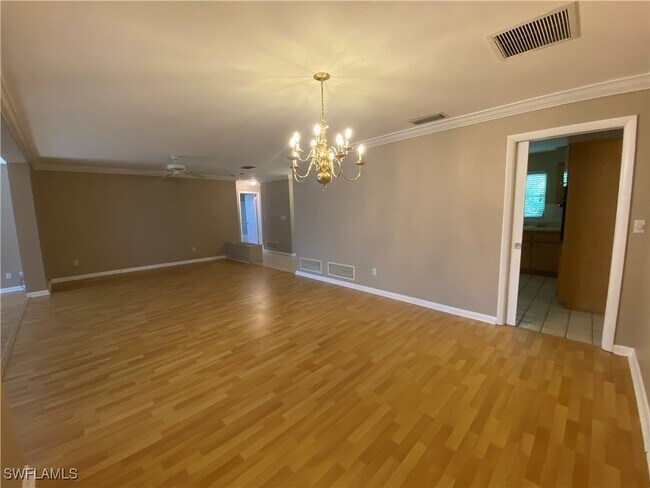 4329 Palm Tree Blvd in Cape Coral, FL - Building Photo - Building Photo