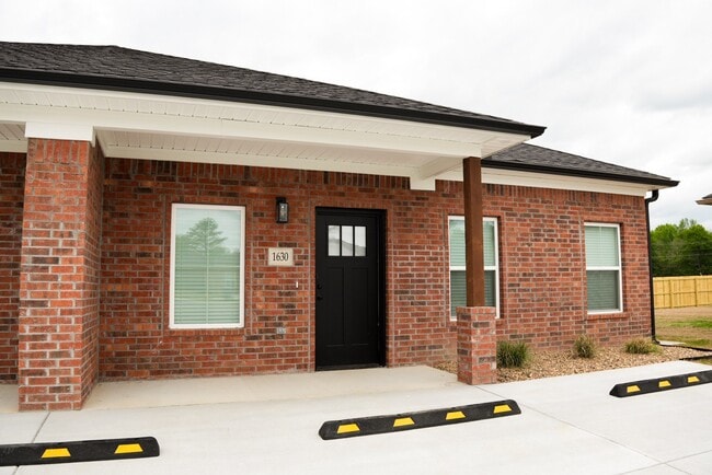 property at 1628 Crosswood Ct