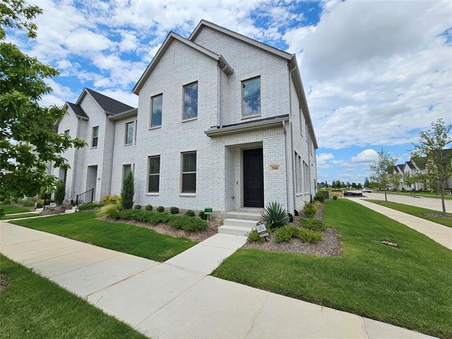 property at 2800 Jacaranda Dr