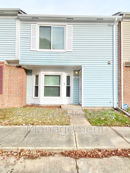 5612 Picadilly Ln in Portsmouth, VA - Building Photo