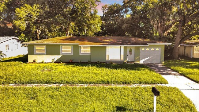 4011 W Wyoming Ave in Tampa, FL - Building Photo - Building Photo