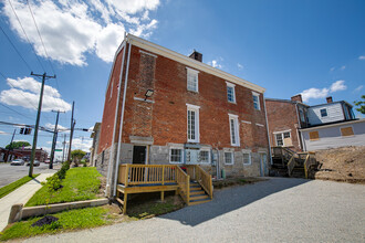 25-27 S Jefferson St in Petersburg, VA - Building Photo - Building Photo