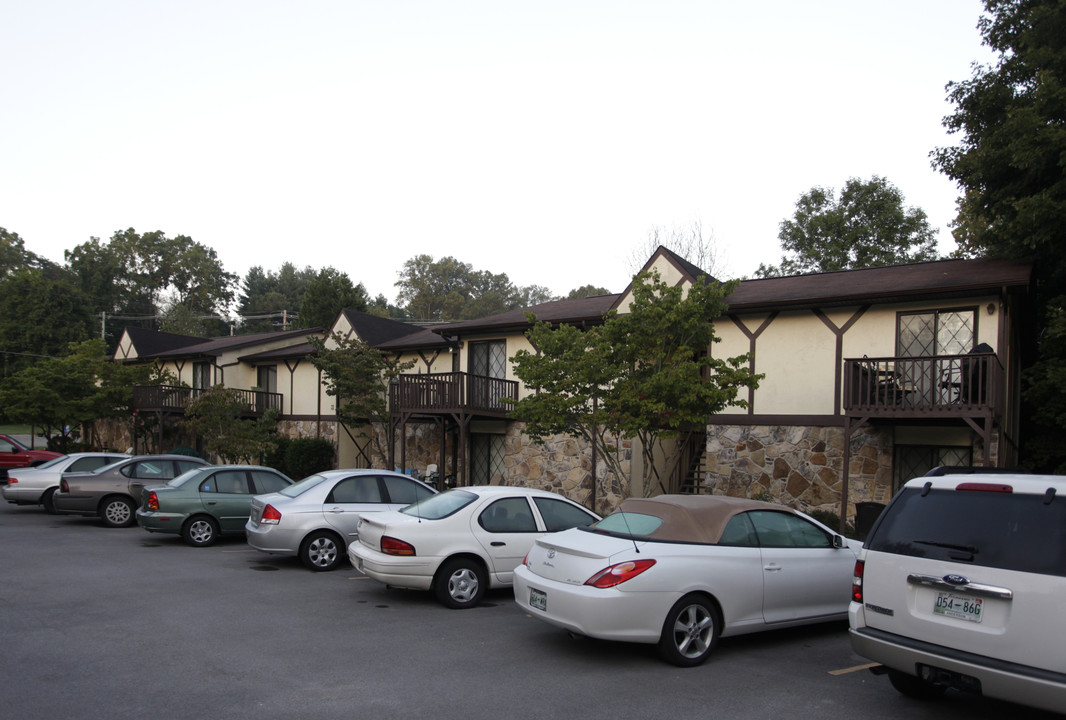 Chestnut Commons in Andersonville, TN - Foto de edificio