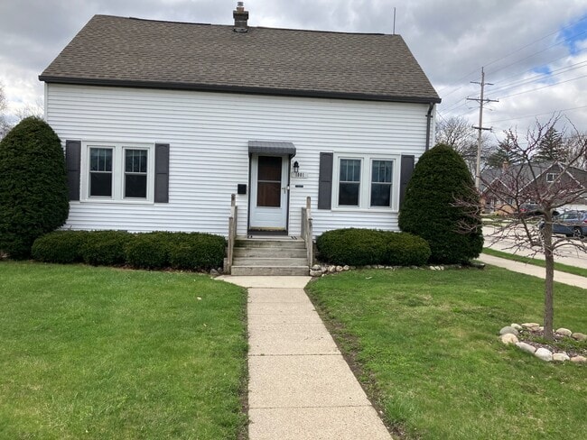 property at 1001 8th Ave